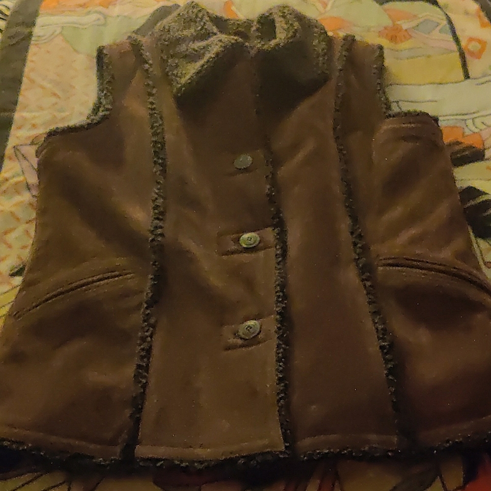 Fox Run Men's Suede Leather Sherpa Lined Size L Vest